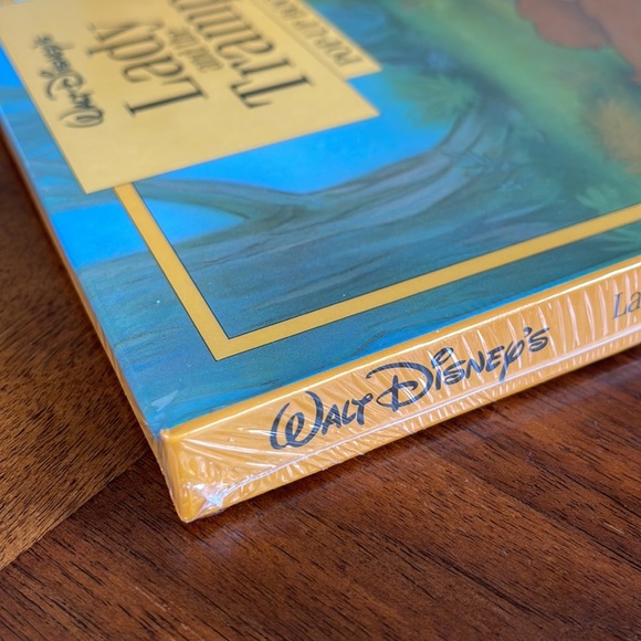 VINTAGE 90S UNOPENED DISNEY'S LADY & THE TRAMP POP UP BOOK - Picture 8 of 10